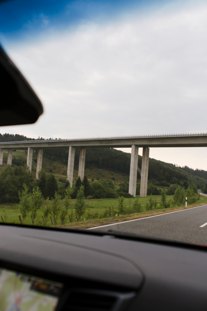 Illustration for article titled This Dead-End Highway in Germany Is Probably the Fastest Road in the World